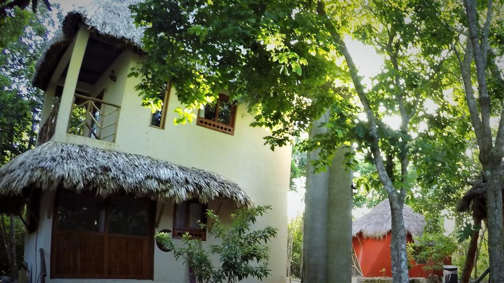 La Casa De Los Ninos Del Arbol Hotel Bacalar Exterior foto